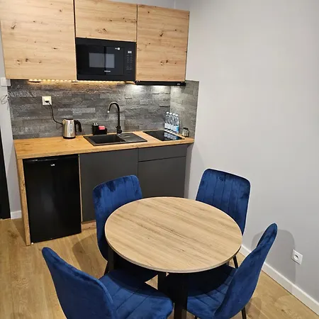 Aparthotel Warszawa アパートホテル ワルシャワ