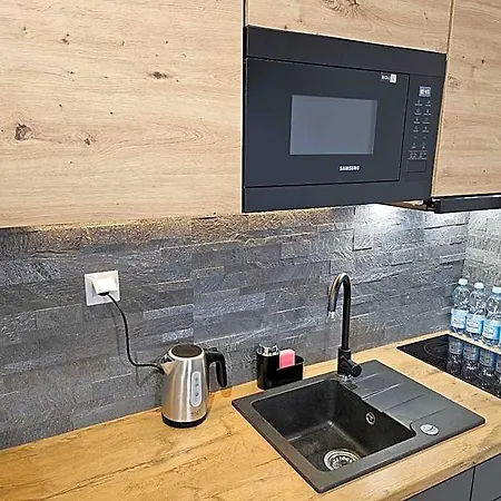 Aparthotel Warszawa アパートホテル 4*