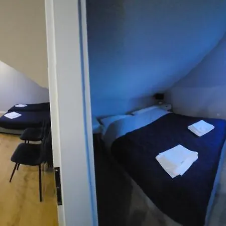 Aparthotel Warszawa Apart Otel Varşova